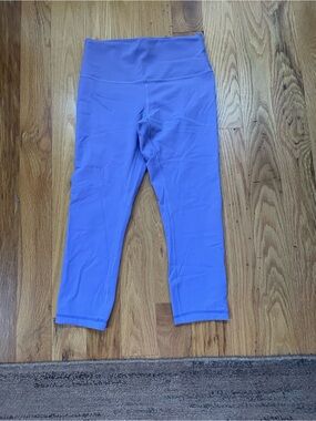 lululemon Crop 21” lavender size 6